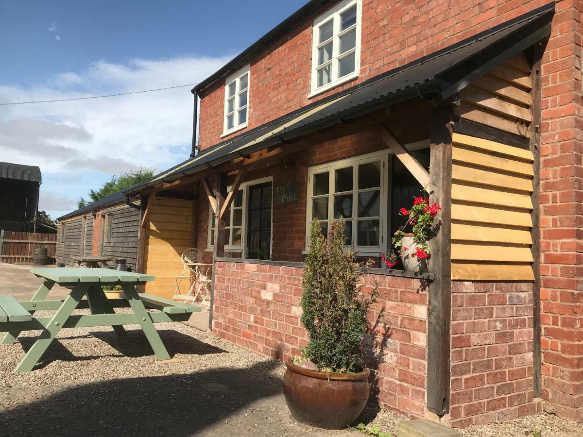 The Mill At Rose Villa Farm Hereford Exteriör bild