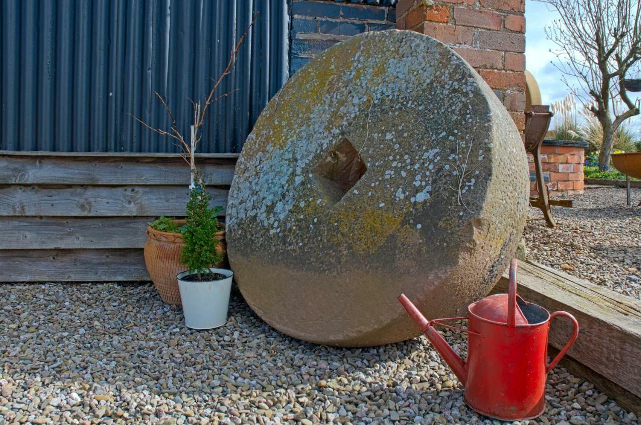 The Mill At Rose Villa Farm Hereford Exteriör bild